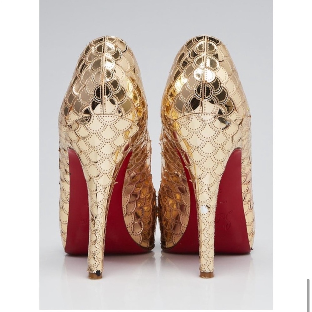 Christian Louboutin Poseidon Mirror Peep Toe Heels- Gold Mermaid Scales - Picture 2 of 14